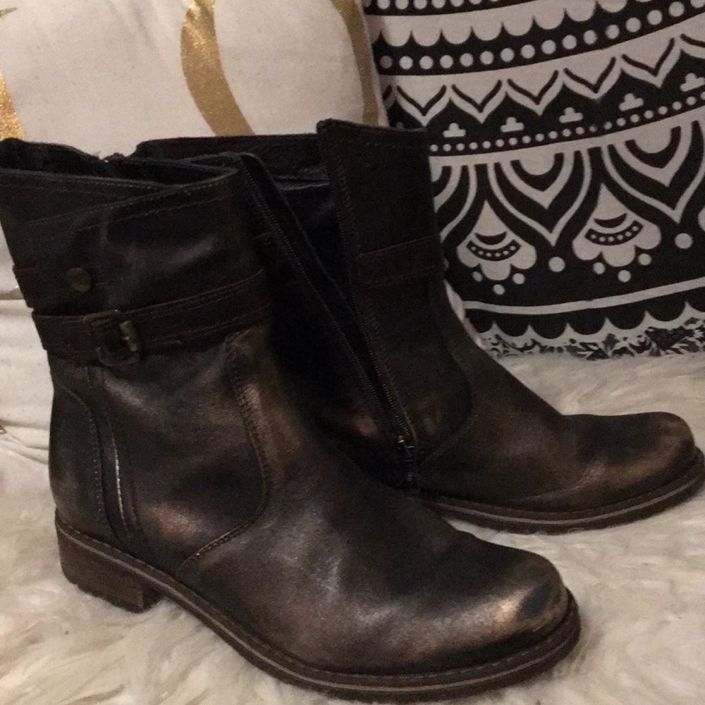 V Italia Boot
